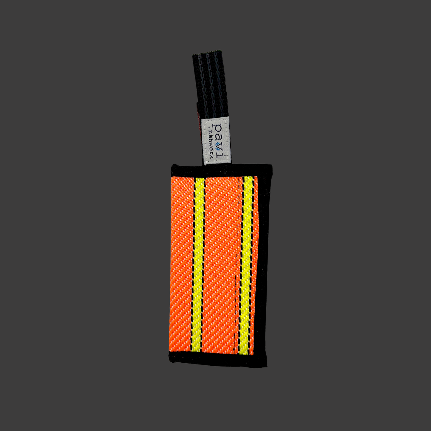 Treat wallet small