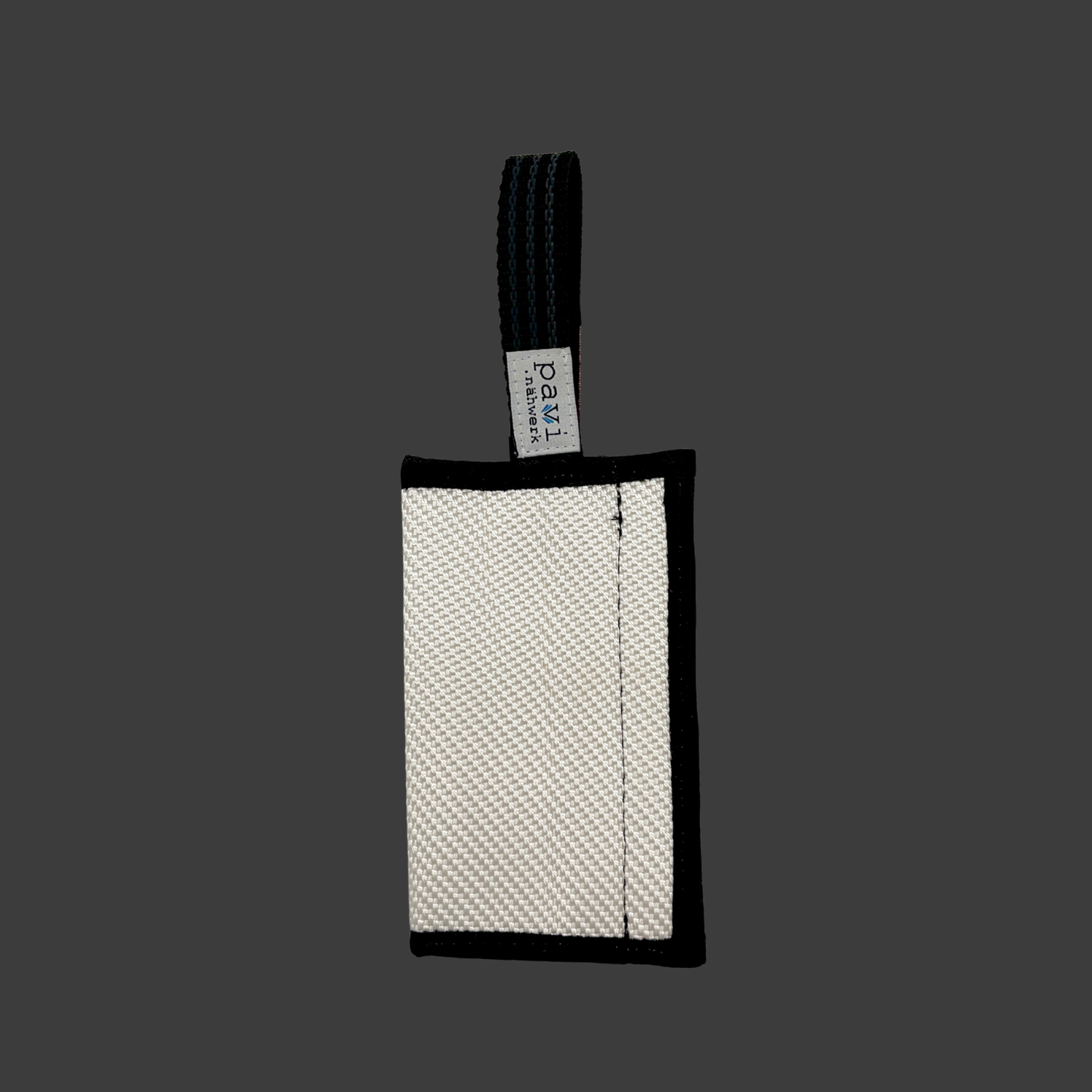 Treat wallet small
